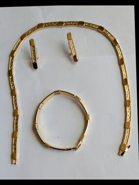 Source Unknown Gold-Tone Women's Necklace, Bracelet & Earrings Set
